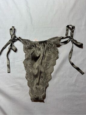Vintage NWT Victoria's Secret Olive Silk & Lace Tie-Side Thong